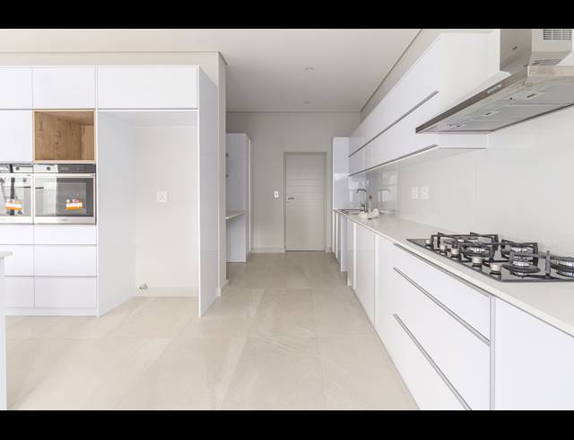 4 BEDROOM FREEHOLD FOR SALE IN SANDOWN